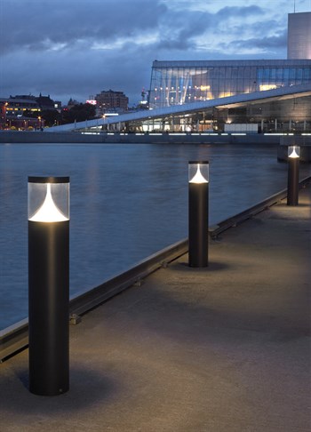 Norlys Egersund grafit udendørs LED pullert lamper ved havnefront